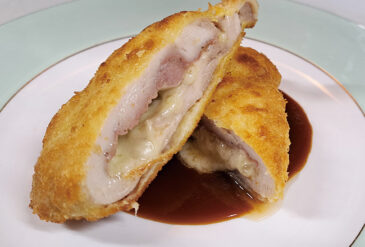 新メニューの試作、チキンのコルドンブルー